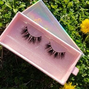 Style : Bad lil thing